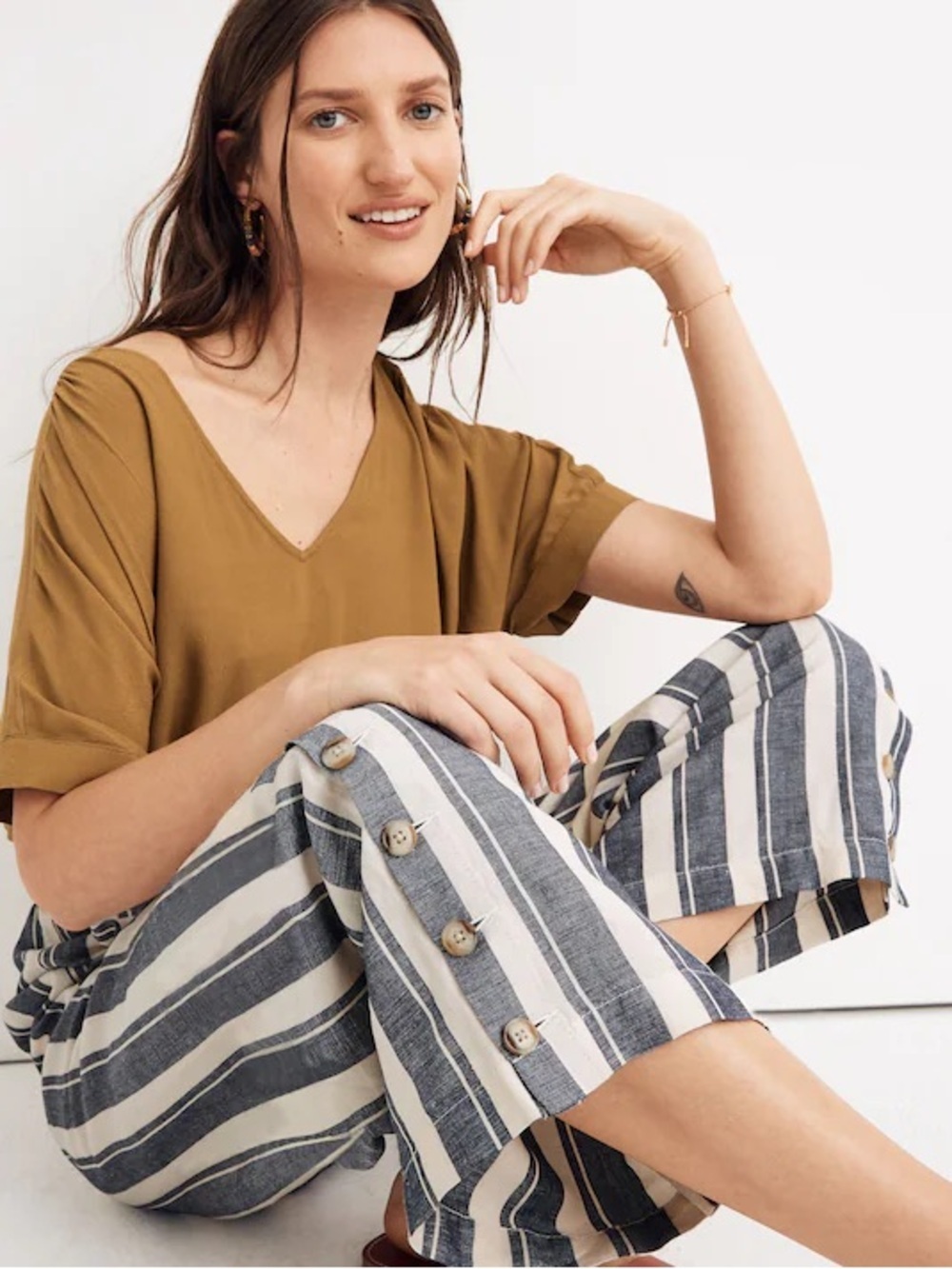 Madewell Side-Button Huston Crop Pants
Linen Blend Indigo Striped XXS - Picture 12 of 12